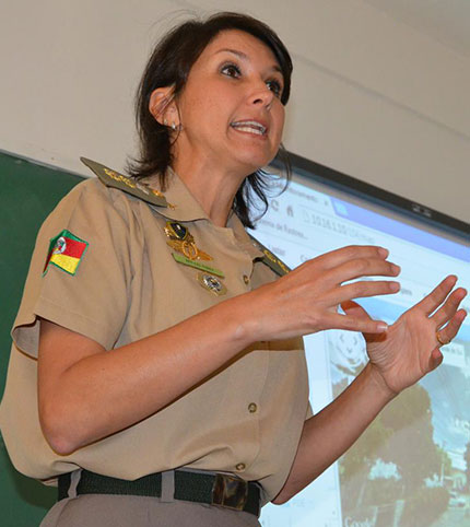 Tenente-Coronel Nádia Gerhard